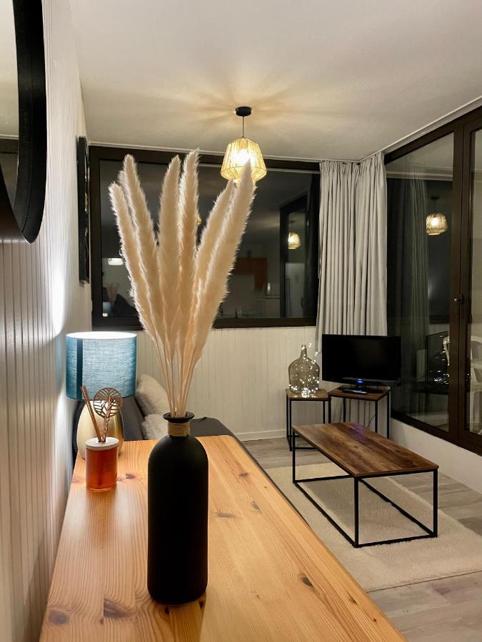 Appartement Au Coeur De La Station De Super-Besse Esterno foto